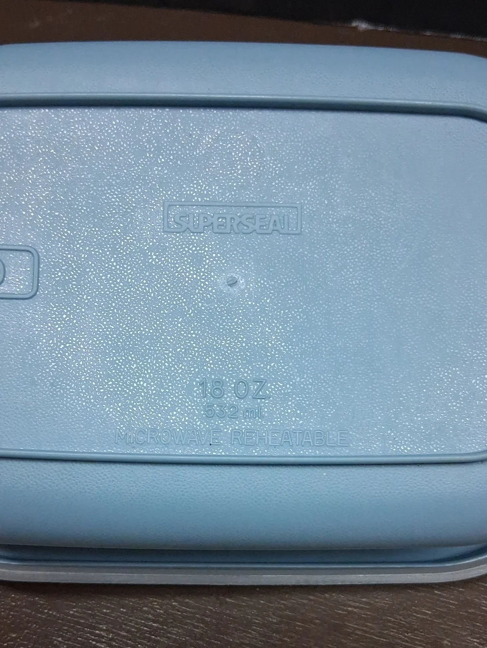 Rubbermaid 2.4Qt., Super Seal‎ 16oz., Press Seal 3 Cup Set.